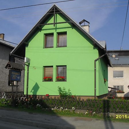 Penzion U Peta Hrustin Exteriér fotografie
